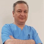 دکتر تورج مکرمی متخصص بیماری‌های پوست و مو