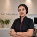 دکتر نازی بنیانیان جراح دندانپزشک