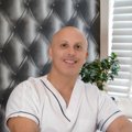 دکتر علیرضا افراشی جراح دندانپزشک