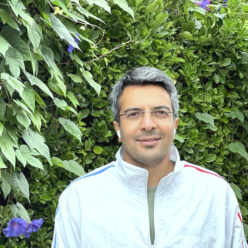 دکتر رضا واحدی