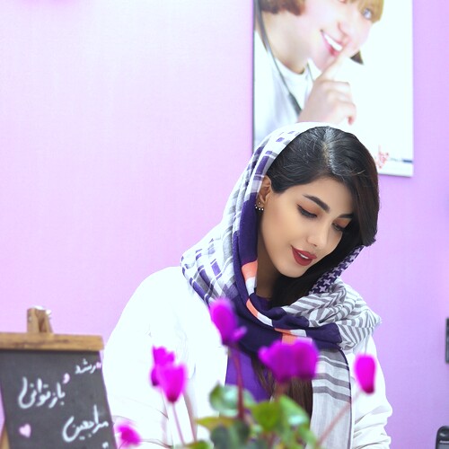 فائزه صادقی