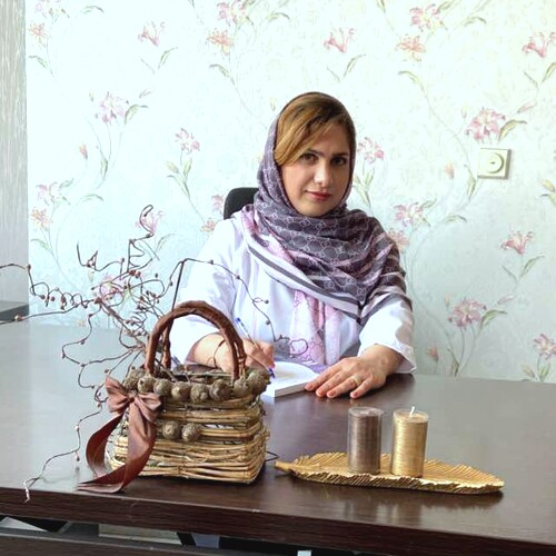 فائزه فرزادی